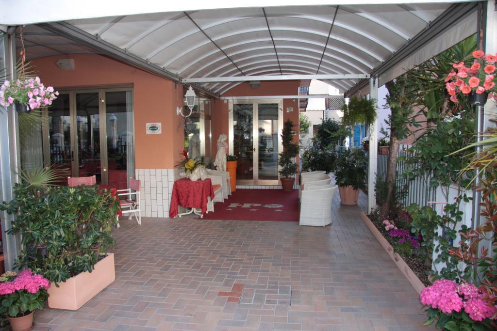 Hotel Peonia Rimini Exterior foto